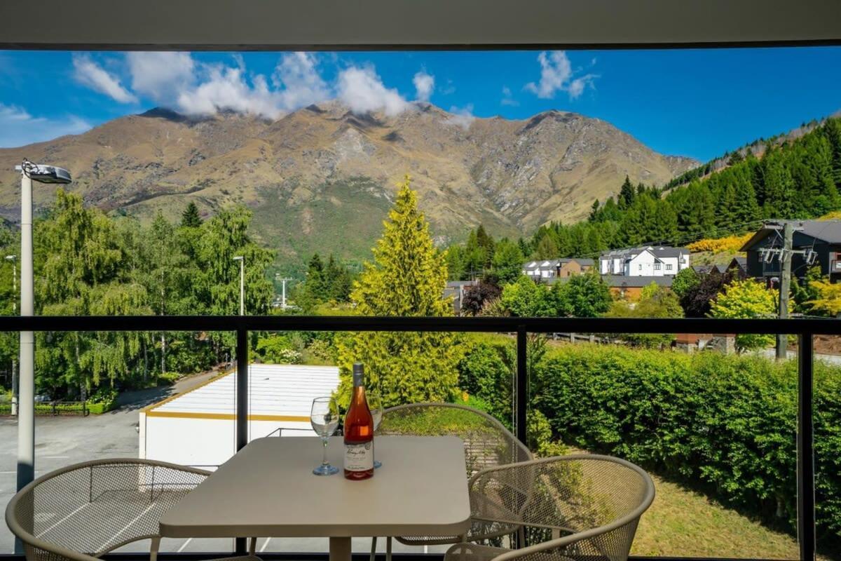 Te Awa At La Residence Du Parc Queenstown Exterior photo